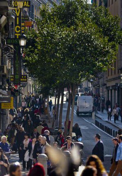 Vistas generales de la calle de Carretas el pasado viernes.