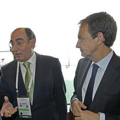 Zapatero pide cooperación para salir de la crisis