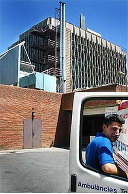 Las torres del centro Delfos, posibles causantes del foco de legionela.
/ SUSANNA SÁEZ