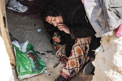 La ONU estima que, al menos, el 3% de los afganos eran adictos en 2009. Actualmente, las estimaciones del Ministerio de Salud Pública sitúan el número en cerca del millón.