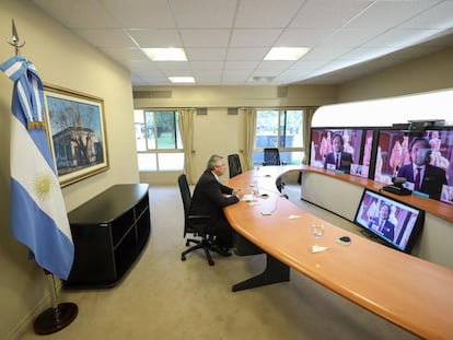 El presidente de Argentina, Alberto Fernández, durante una videoconferencia.