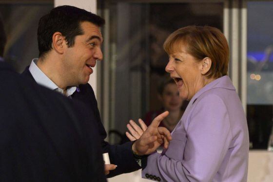 La canciller alemana, Angela Merkel, y el primer ministro griego, Alexis Tsipras, durante la cumbre sobre migración en Malta.