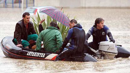 Evacuación por lluvias en Getxo