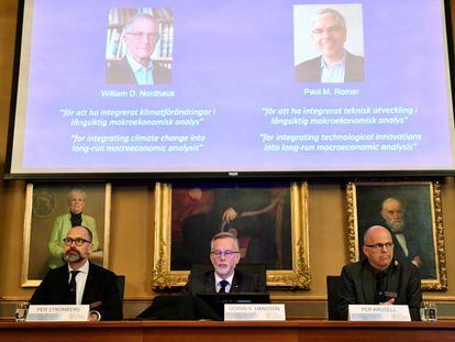 Momento del anuncio del Premio Nobel de Econom&iacute;a de 2018, en Estocolmo, que ha sido concedido a los economistas William D. Nordhaus y Paul M. Romer.