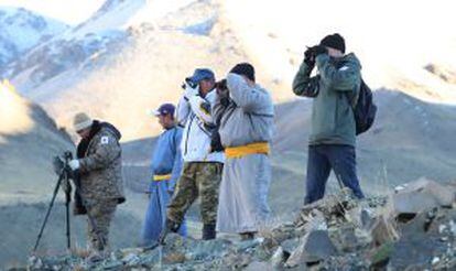 El grupo de la expedición y los cineastas
