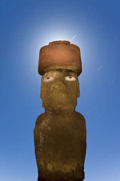 El 'pukao' es un tocado de piedra roja que se conserva en algunos de los moáis de Isla de Pascua.