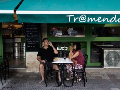 El bar Tramendu a la plaça Súria de Barcelona.