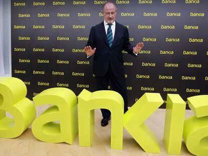 Rato presenta, en marzo de 2011, la entidad Bankia.