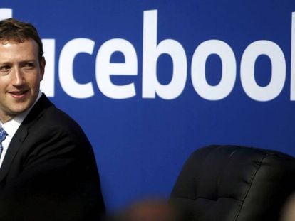 Mark Zuckerberg en el cuartel general de Facebook. 
