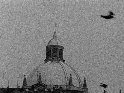 Imagen perteneciente a 'First Trip to Bologna 1978/ Last Trip to Venice 1985', publicado por Chose Commune.
