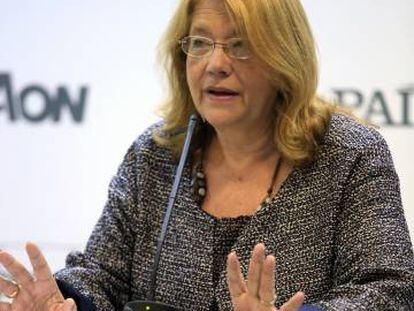 La presidenta de la CNMV, Elvira Rodr&iacute;guez, durante su intervenci&oacute;n en el IV Foro Anual del Consejero que se celebra este lunes en Madrid. 