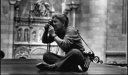 Eve Arnold, en el set de rodaje de Becket en 1963.