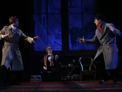 Un momento de la representación de 'Nekrassov', en el Teatro de la Abadía.
