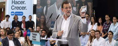 Mariano Rajoy, este mi&eacute;rcoles, durante un acto electoral en Murcia.