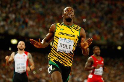Usain Bolt, tras cruzar la línea de meta