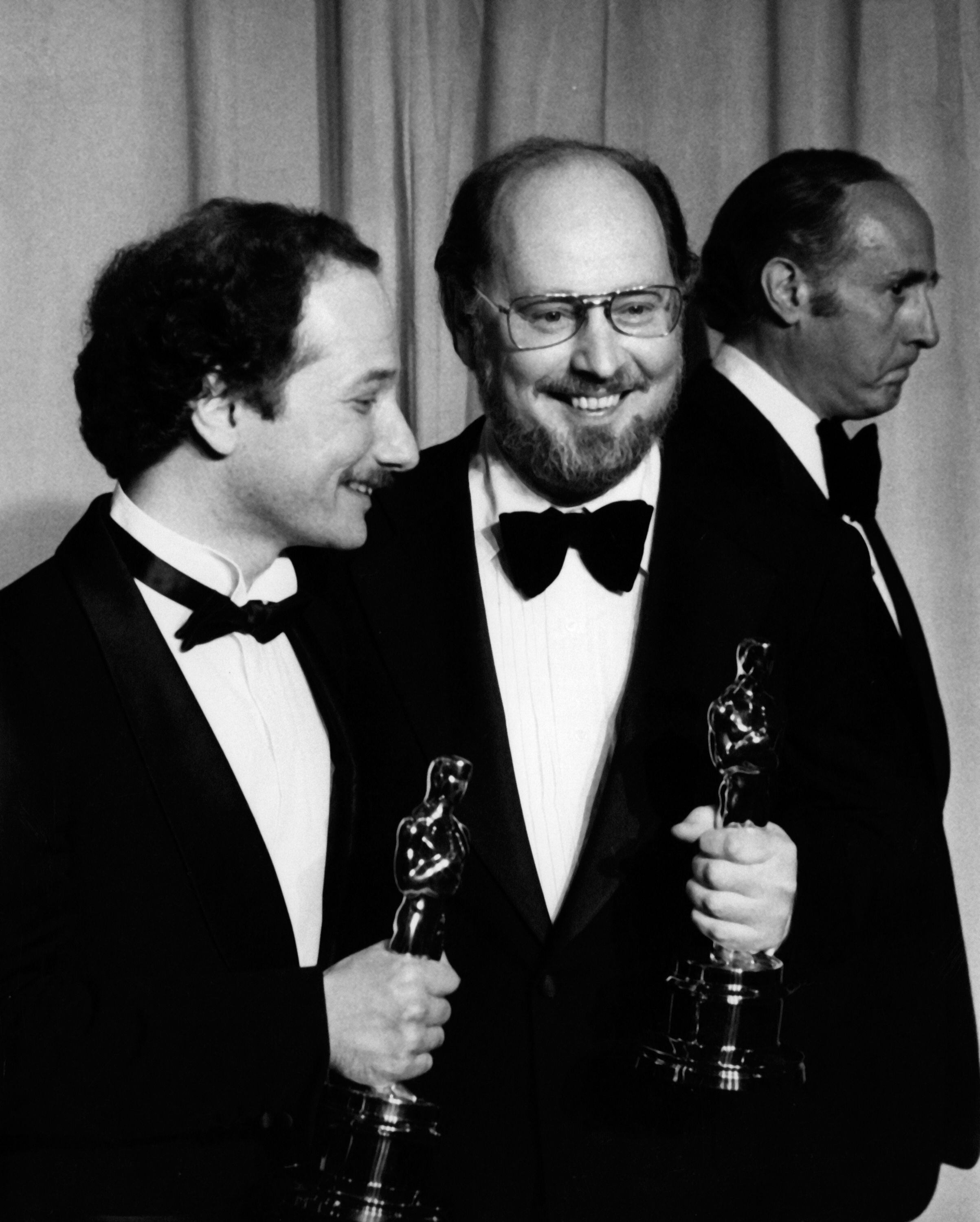 John Williams recoge el Oscar a la Mejor Banda Sonora por 'La guerra de las galaxias' en marzo de 1978.