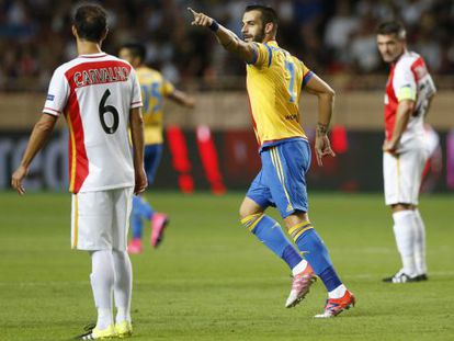 Negredo celebra su gol al Mónaco