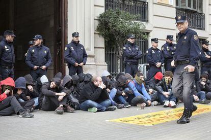 Protesta contra la 'ley mordaza' en Barcelona.