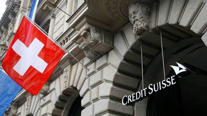 Cócteles y espías: el escándalo que ha sacudido a la banca suiza
