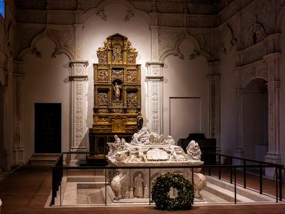 Al fondo, retablo de Santa Águeda, en la capilla de San Ildefonso de la Universidad de Alcalá, cedido a la institución en 1943.