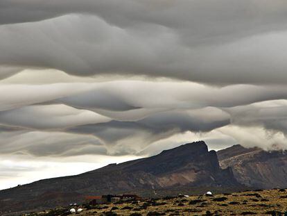 Altostratus asperitas, en el Observatorio Atmosférico de Izaña (Tenerife).