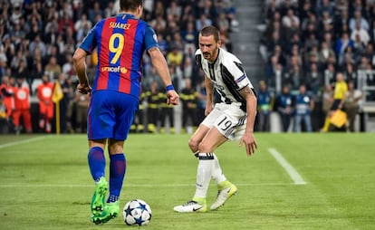 Bonucci marca a Luis Suárez en cuartos de la Champions.