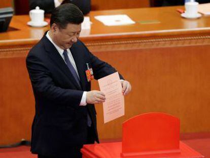 El Legislativo chino aprobó una serie de cláusulas en la Constitución que difuminan la frontera entre Partido y Estado.