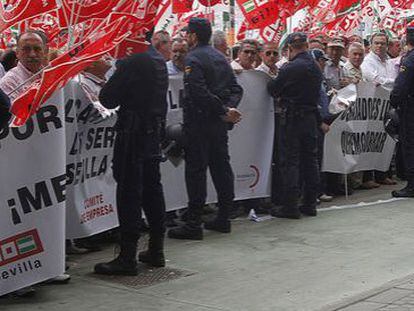 Protesta de prejubilados afectados por impagos el pasado a&ntilde;o.