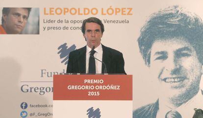 Jos&eacute; Mar&iacute;a Aznar interviene en San Sebasti&aacute;n durante la entrega del Premio Gregorio Ord&oacute;&ntilde;ez a Leopoldo L&oacute;pez.