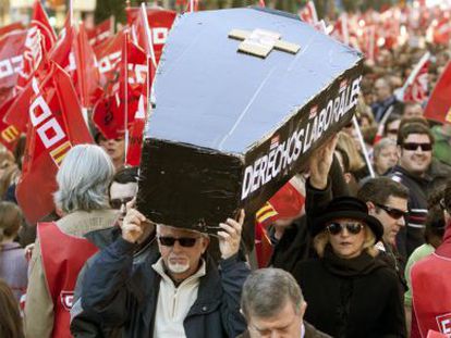 Manifestaci&oacute;n contra la reforma laboral en Alicante.