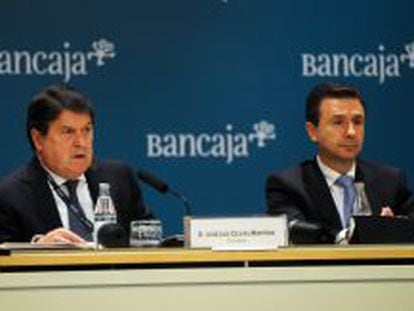 Jos&eacute; Luis Olivas, expresidente de Bancaja, y Aurelio Izquierdo, exdirector general. 