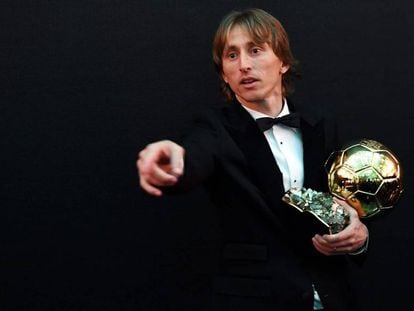 Luka Modric, con el Balón de Oro.