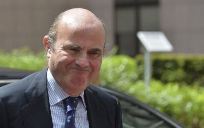 El ministro de Economía español, Luis de Guindos, este lunes en Bruselas.