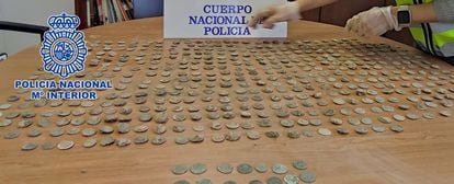 Treasure looted in Badajoz and put up for sale on the internet.