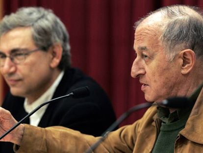 Juan Goytisolo (d) y Orhan Pamuk (i), en 2005.