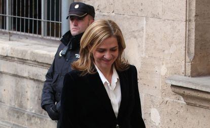 Momento de la llegada de la infanta Cristina a los juzgados de Palma de Mallorca.