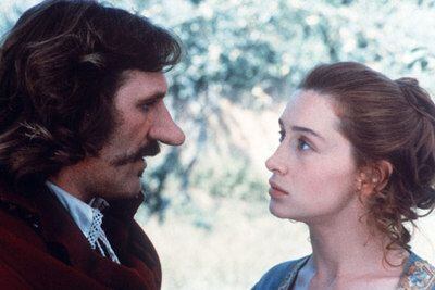 Gérard Depardieu y Anna Brochet, en <i>Cyrano de Bergerac</i>, de Jean-Paul Rappeneau.