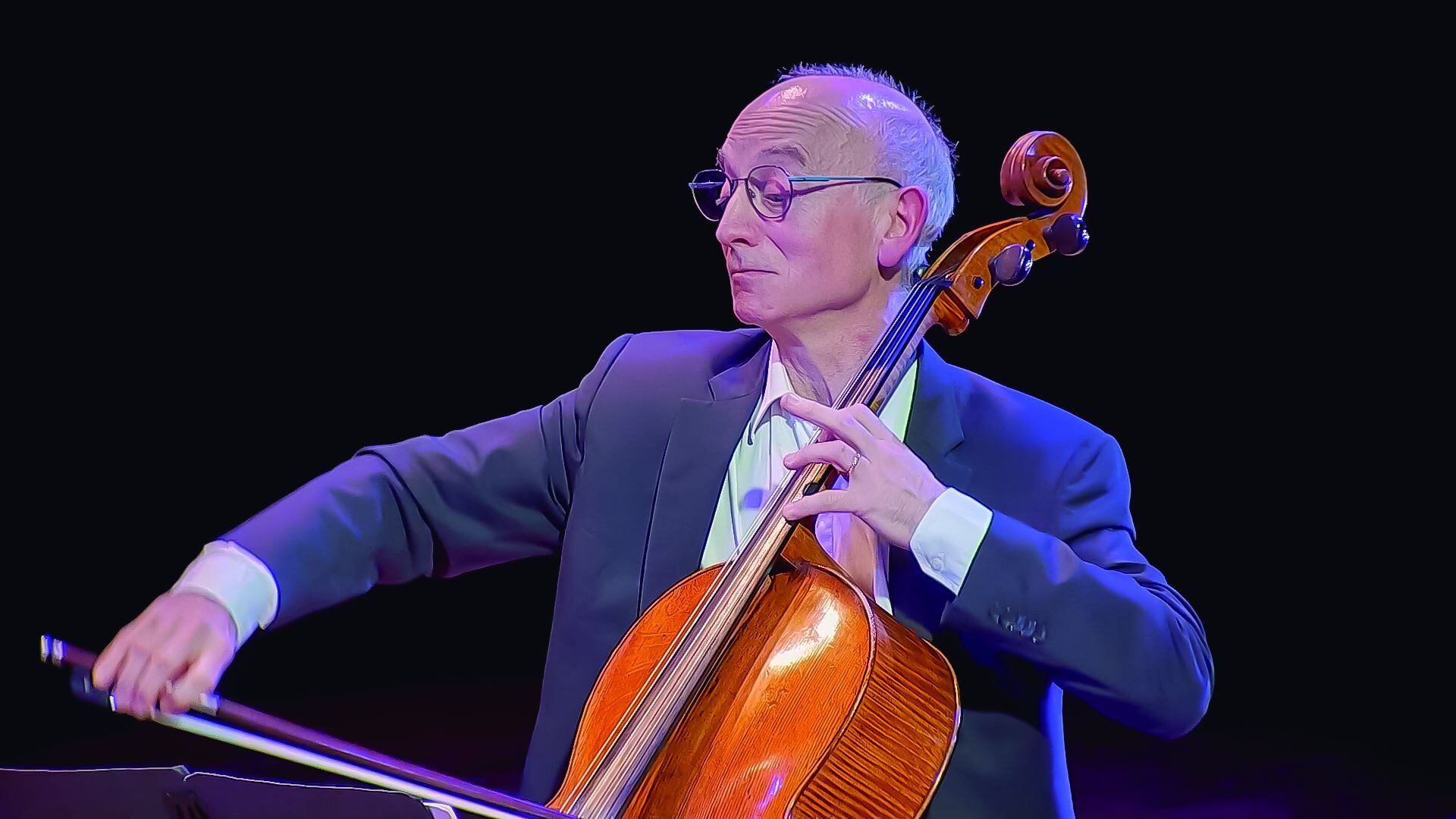 El violonchelista Yovan Markovicth del Cuarteto Danel, en Madrid.
