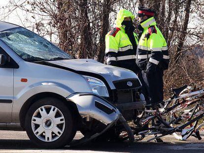 La polic&iacute;a realiza el atestado poco despu&eacute;s del accidente.