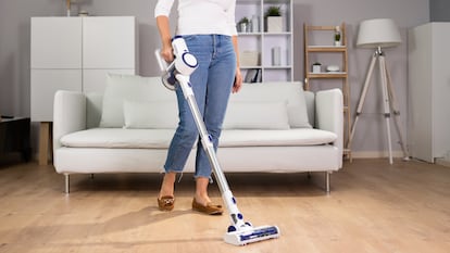 A perfect option to clean the house efficiently and with total freedom of movement.  GETTY IMAGES.