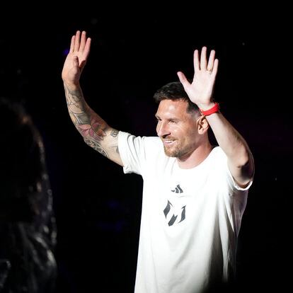 Jul 16, 2023; Ft. Lauderdale, FL, USA; Inter Miami FC forward Lionel Messi gestures after being introduced at The Unveil event and press conference at DRV PNK Stadium. Mandatory Credit: Jasen Vinlove-USA TODAY Sports
