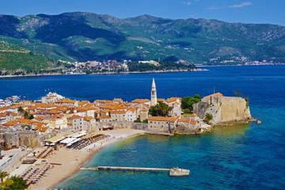 La ciudad de Budva, en la costa adriática de Montenegro.