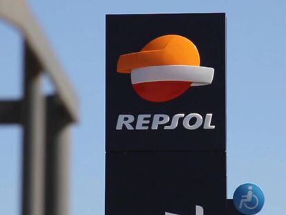 La CNMV pide a Repsol que aclare cómo computará el descuento a los carburantes