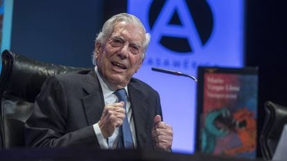 Vargas Llosa presenta en Madrid  su novela 'Tiempos Recios'.