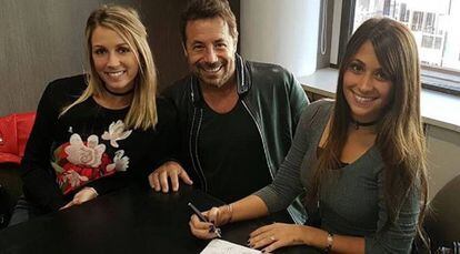 Sofía Balbi, Ricky Sarkany i Antonella Roccuzzo, en una imatge d'Instagram.