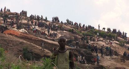 Las minas de coltán en el Congo centran la primera entrega de 'En tierra hostil'.
