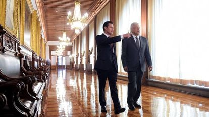 Peña Nieto y López Obrador en Palacio Nacional, en julio de 2018.