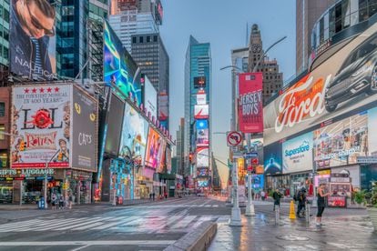 La plaza neoyorquina de Times Square está repleta de campañas publicitarias en distintos soportes.