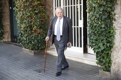 Jordi Pujol, a la salida de su casa este viernes.