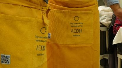 La Comunidad AEDH usa los Deleite Delantales.